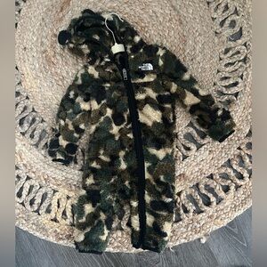 THE NORTH FACE Baby Bear One-Piece